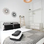 Apartment Near The Beach -3Bed -2Bath -Wifi