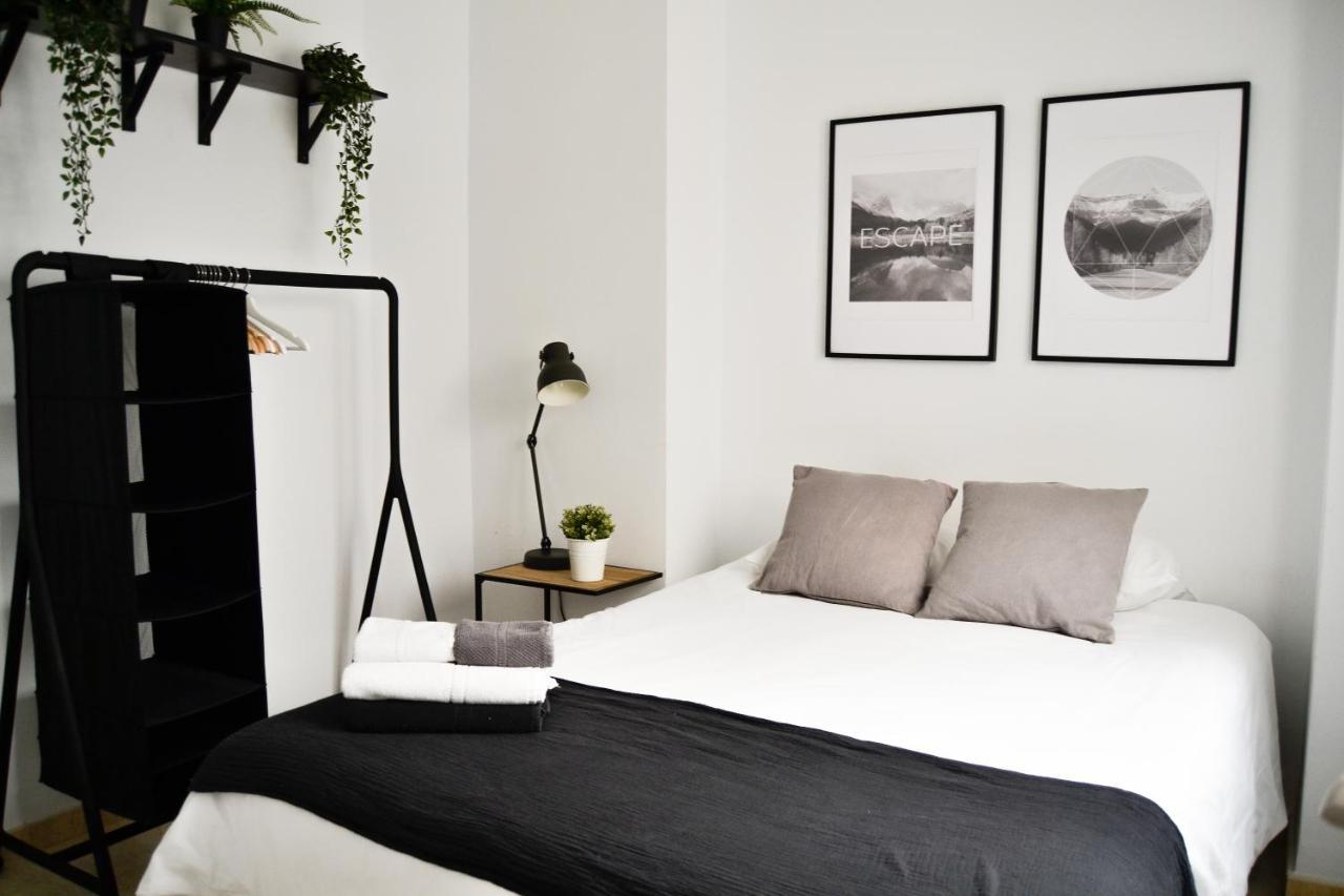 Near The -3bed -2bath -wifi Leilighet